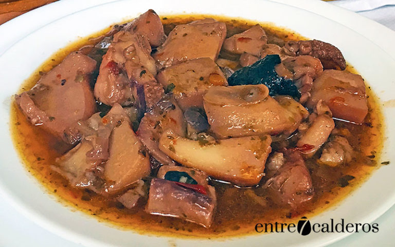 Chocos en salsa./ Manuel Expósito