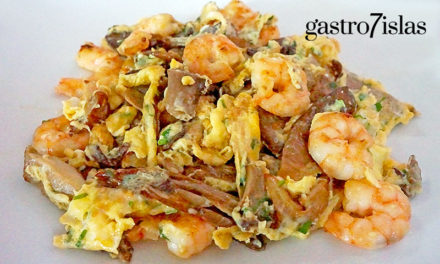 Revuelto de setas con gambas