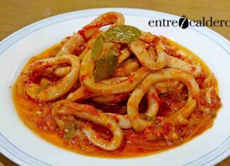 Calamares en salsa. | © Manuel Expósito.