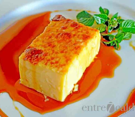 Leche asada, abanderada de los postres gomeros Leche asada. Foto: © Manuel expósito. | Entre 7 Calderos.