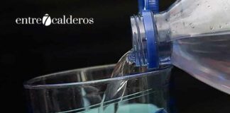 Mantener una correcta hidratación durante el verano ayuda a regular la temperatura corporal, favorece el funcionamiento del organismo y reduce el riesgo de deshidratación, especialmente en niños y personas mayores. | © Manuel Expósito. | entre7calderos.com