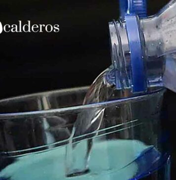 Somos agua: la importancia de mantenerse bien hidratado durante el verano Mantener una correcta hidratación durante el verano ayuda a regular la temperatura corporal, favorece el funcionamiento del organismo y reduce el riesgo de deshidratación, especialmente en niños y personas mayores. | © Manuel Expósito. | entre7calderos.com
