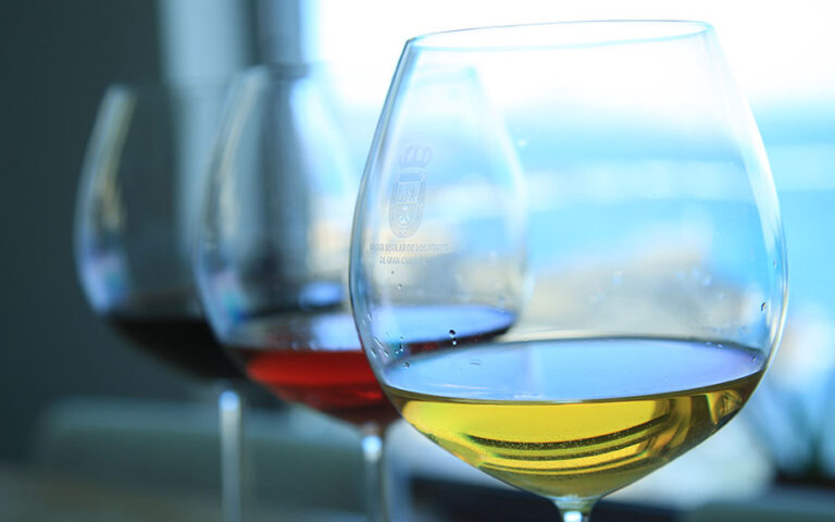 Bodegas canarias participan en Vinoble de la mano del Gobierno de Canarias