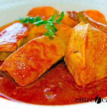 Atún en adobo, mitología e historia canaria Atún en mojo rojo, Caprichos de La Gomera./ © Manuel Expósito.