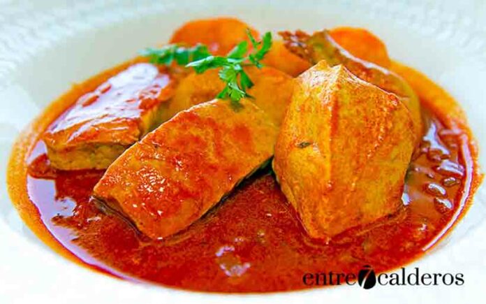 Atún en mojo rojo, Caprichos de La Gomera./ © Manuel Expósito.
